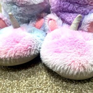 Unicorn plush slippers 11/12
